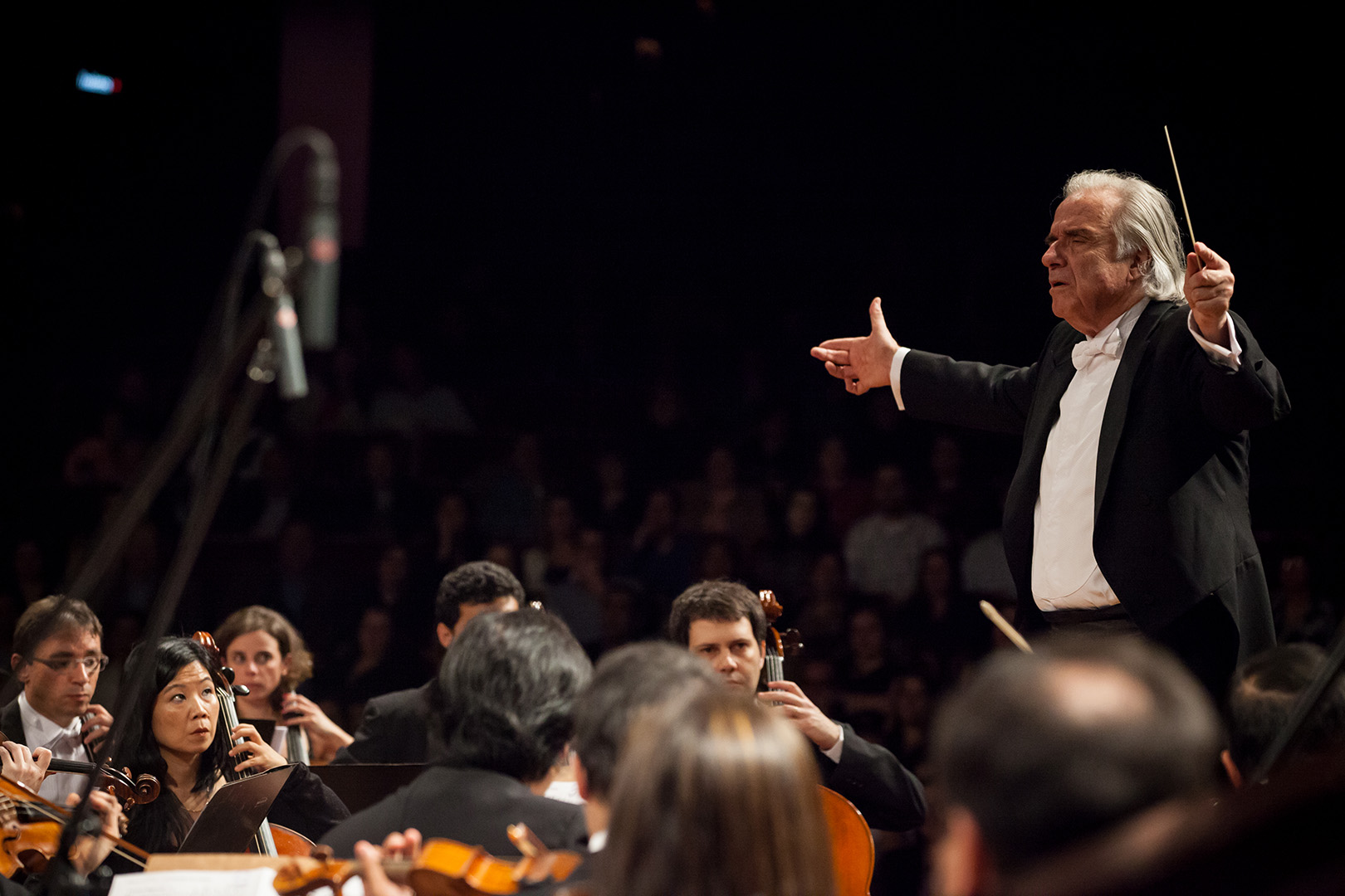 Maestro João Carlos Martins se apresenta em Itu este mês, no Teatro Temec
