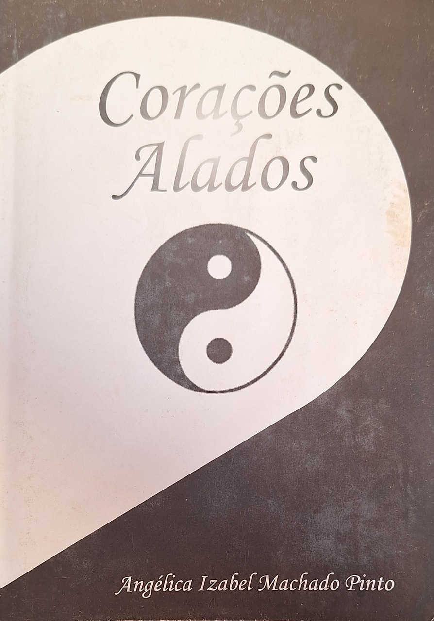 Capa do livro Corações Alados , de Angélica Izabel Machado Pinto, pela Editora Uiclap