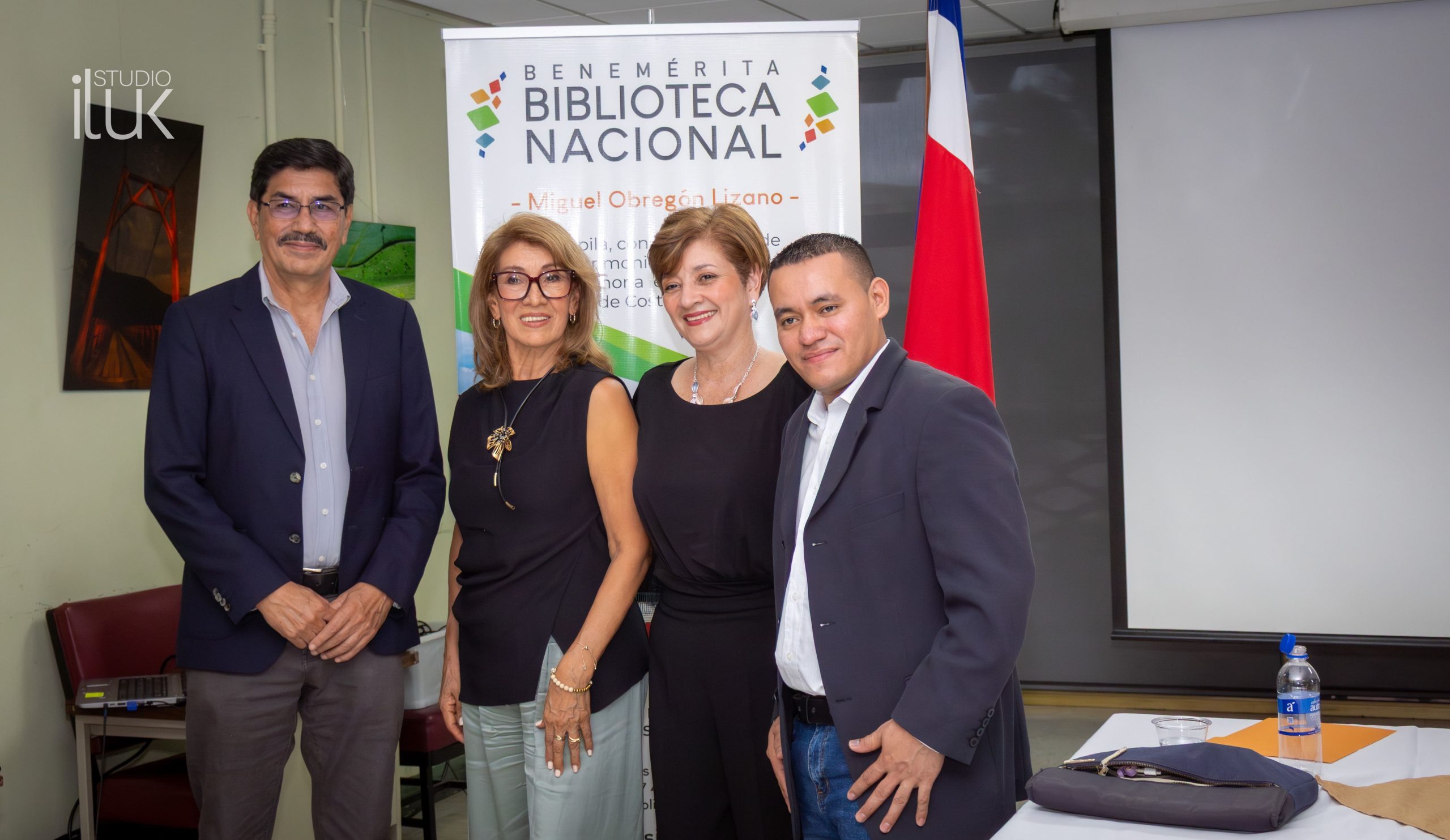 De izquierda a derecha: Hámer Salazar, Nayuribes Ramírez Jiménez, Ligia Calderón y Carlos Javier Jarquín. Crédito: ilukStudio, (Instagram: (@iluk_studio)