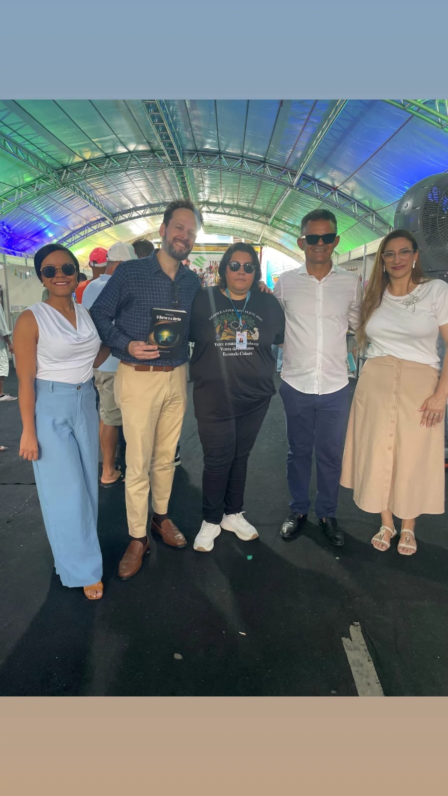 Chayanne Izidoro (Produtora Cultural) Pietro Costa (Escritor Brasiliense) Natália Tamara (Coordenadora), José Sivaldo Rios (Prefeito de Capim Grosso) e Verônica Moreira