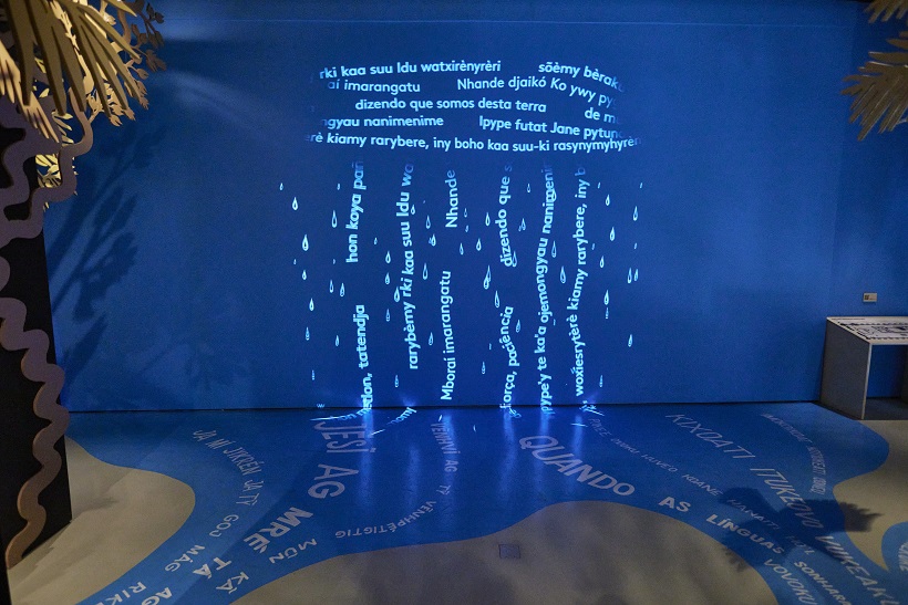 Instalação "Chuva de Palavras" estará na exposição em Paris