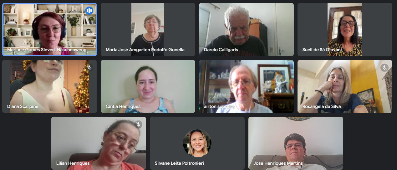 Grupo de escritores Trabalhando para a criação do Regimento