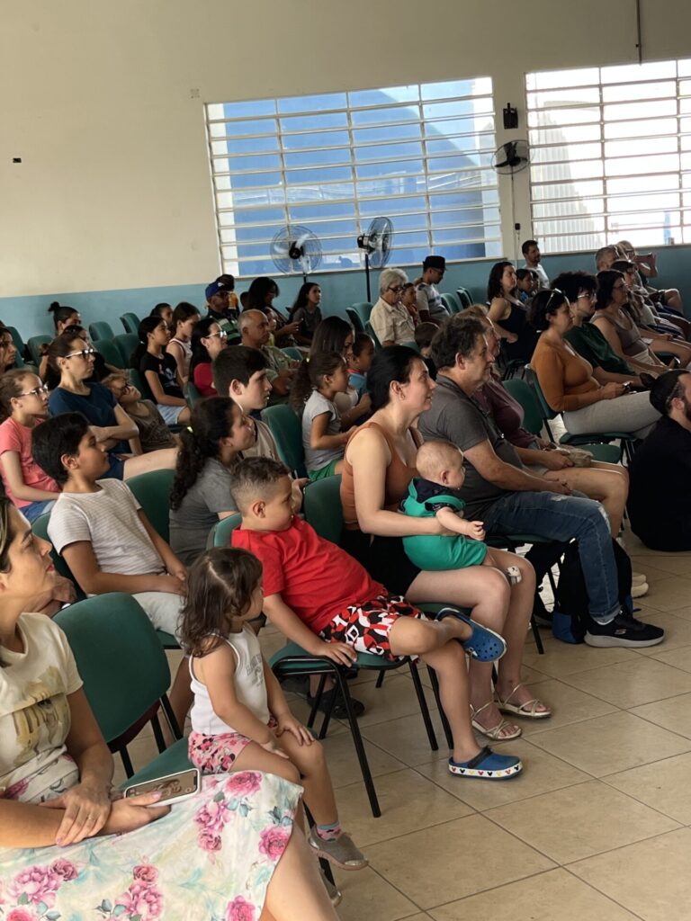 Projeto 'Nós em Cena'