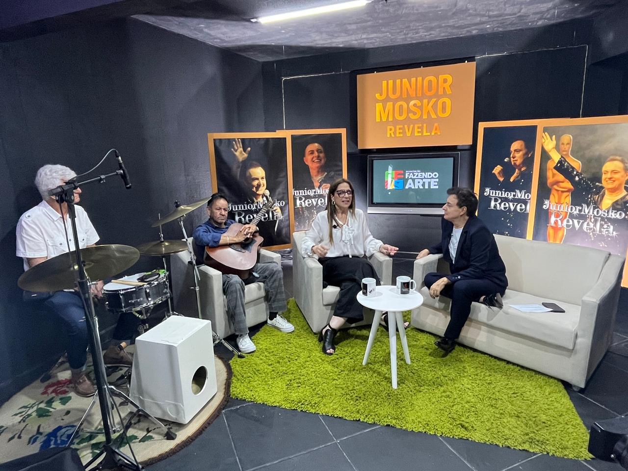 'Programa Júnior Mosko Revela' - Entrevista com Tereza Badini