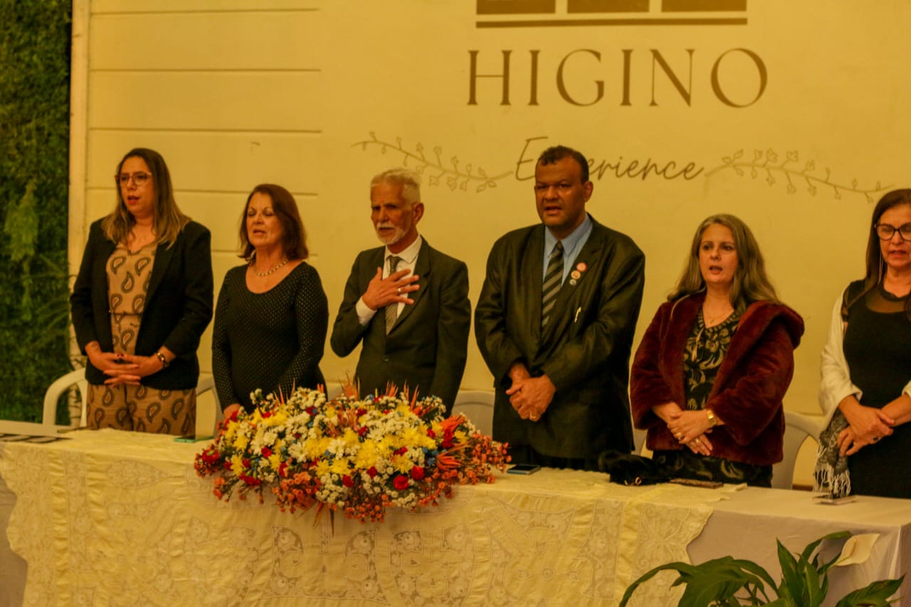 Mesa Plenária: da esquerda para a direita, Evelyn Maçulo, Margareth Rech, Augusto Damas, Príncipe Dom Alexandre Rurikovich Carvalho, Duquesa Cláudia Lundgren e Rita Mello